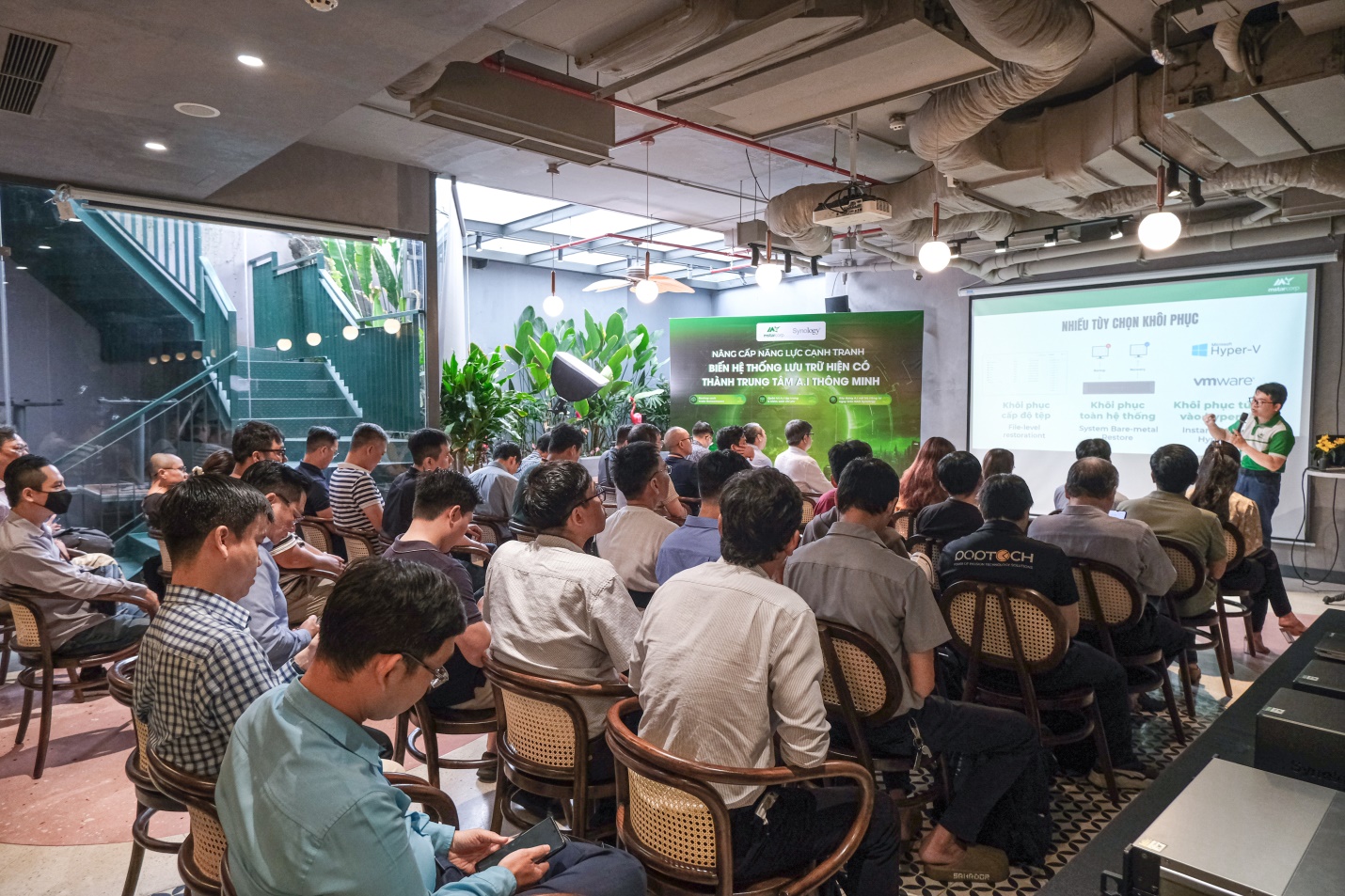 Đại diện Mstar Corp chia sẻ giải pháp bảo vệ dữ liệu ActiveProtect Giải pháp bảo vệ dữ liệu toàn diện ActiveProtect