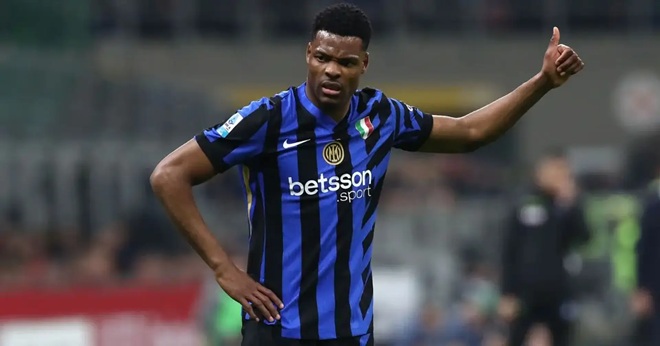 Denzel Dumfries đã có những lời ẩn ý chia tay Inter Milan. Denzel Dumfries đã có những lời ẩn ý chia tay Inter Milan.