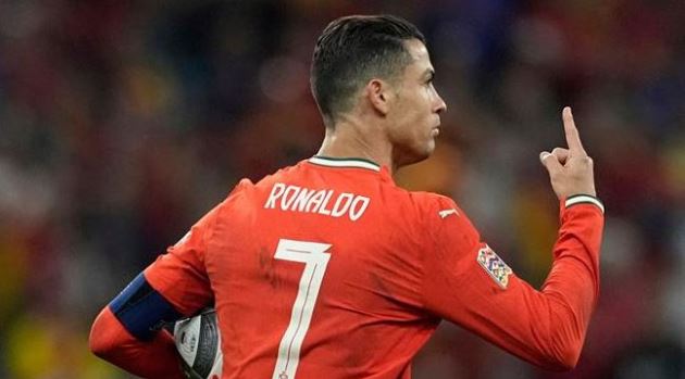 Ronaldo là tấm gương của sự bền bỉ và nghị lực phi thường. Ronaldo là tấm gương của sự bền bỉ và nghị lực phi thường.