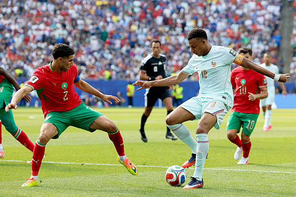 Kylian Mbappe tỏa sáng sau khi đá hỏng phạt đền Kylian Mbappe tỏa sáng sau khi đá hỏng phạt đền