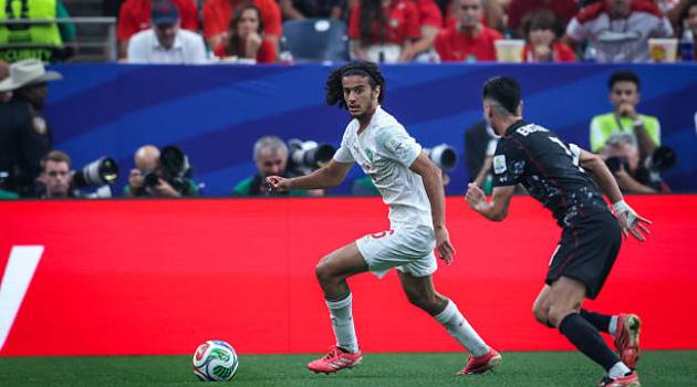 Guimaraes hay Bouaddi sẽ nâng tầm tuyến giữa Arsenal trong mùa giải mới
