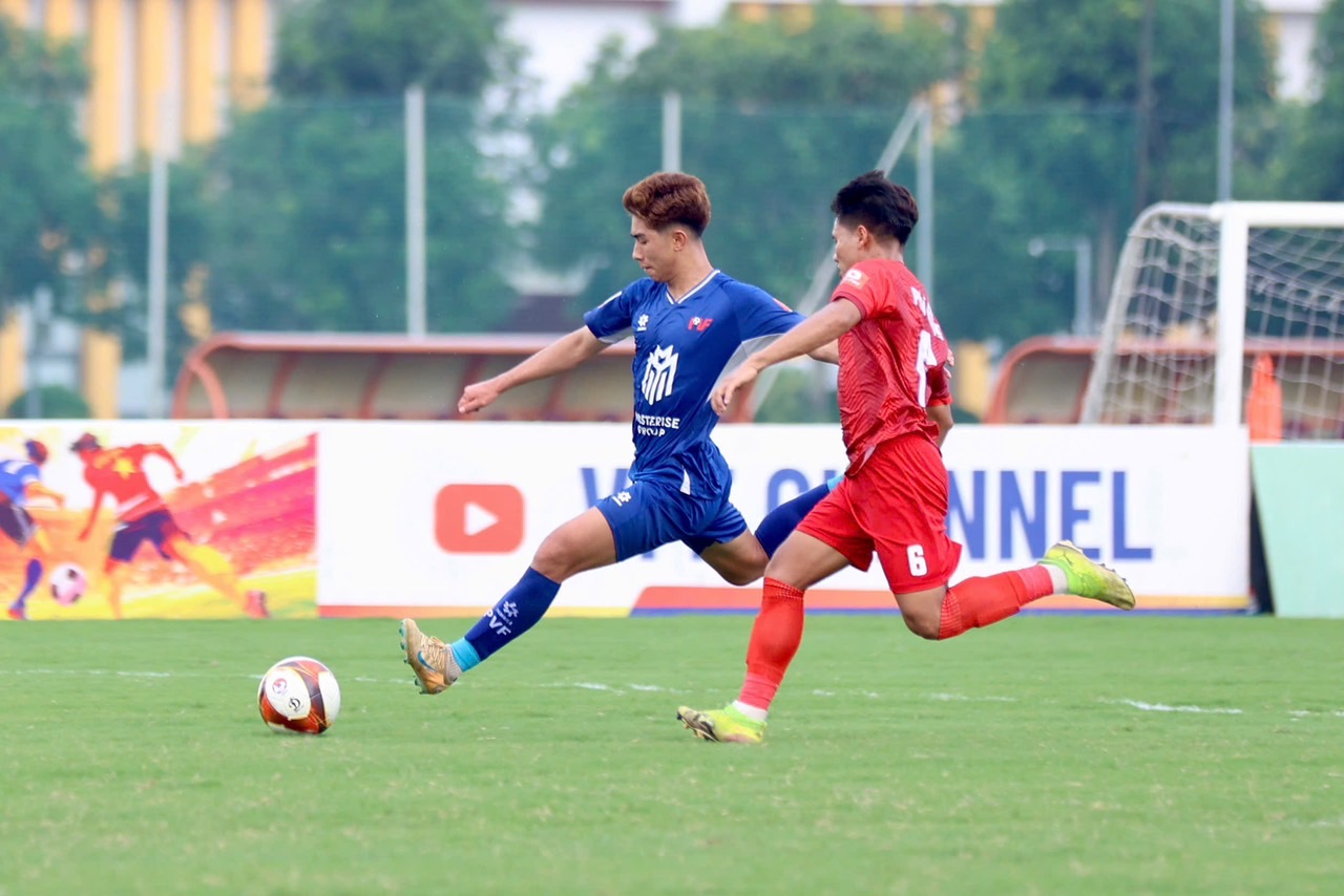 PVF giành chiến thắng áp đảo 4-0 Đội hình PVF ăn mừng sau trận đấu
