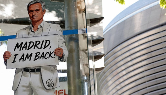 Mourinho trở lại Madrid để đưa đội bóng trở về với vị thế vốn có. Mourinho trở lại Madrid để đưa đội bóng trở về với vị thế vốn có.
