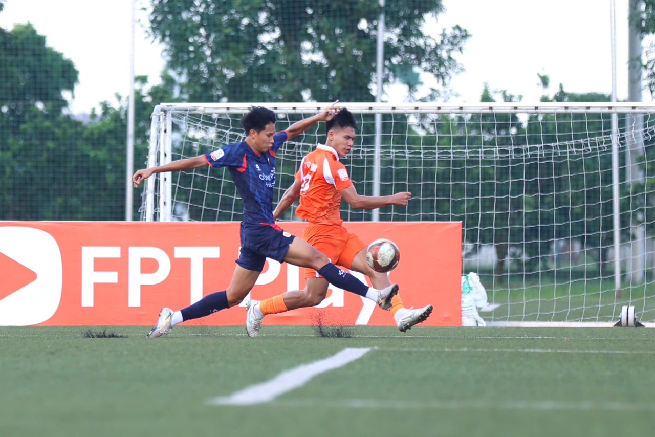 SHB Đà Nẵng thắng nghẹt thở 2-1 Cầu thủ SHB Đà Nẵng ăn mừng bàn thắng