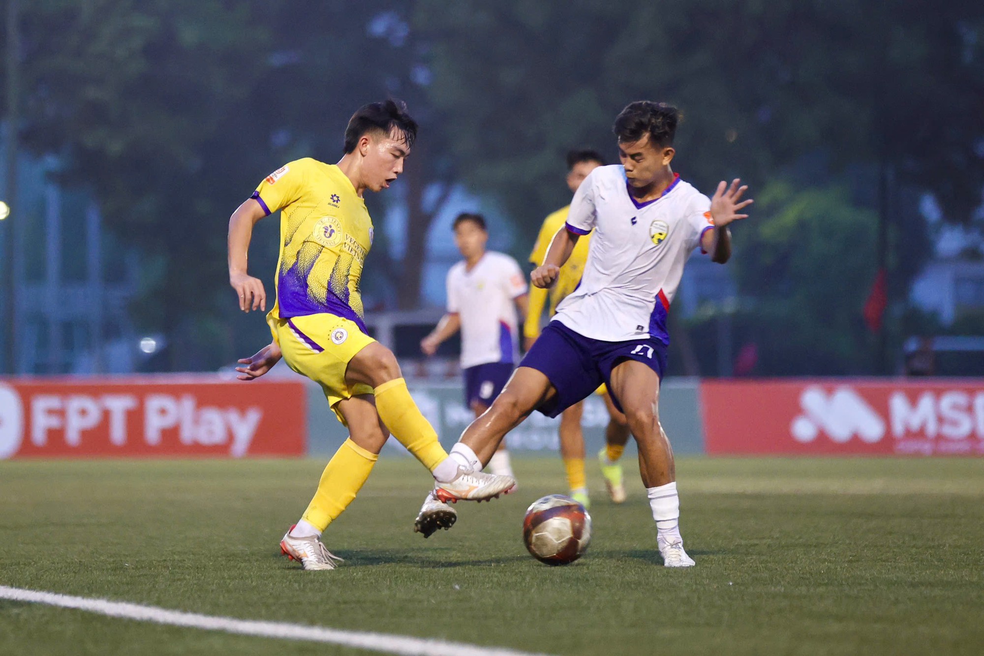 Hà Nội giành chiến thắng 6-0 trước An Giang
