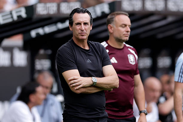 HLV Unai Emery đang trong giai đoạn tái thiết lực lượng của Aston Villa. HLV Unai Emery đang trong giai đoạn tái thiết lực lượng của Aston Villa.