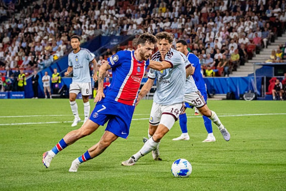 Kvaratskhelia tỏa sáng trước Aston Villa Kvaratskhelia tỏa sáng trước Aston Villa