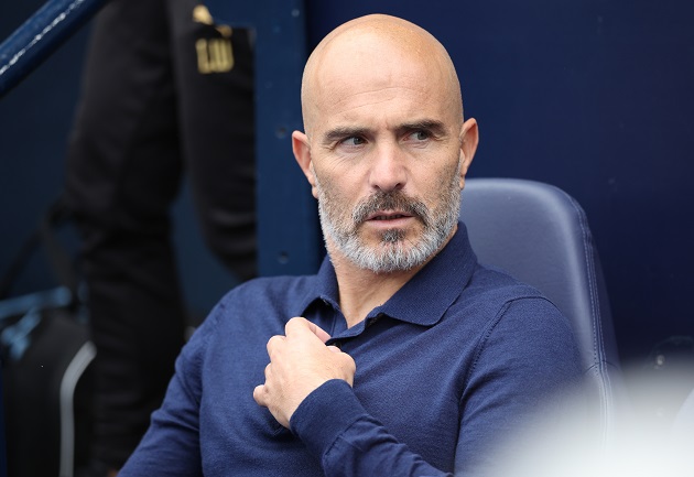 Huấn luyện viên Maresca cập nhật chiến thuật cho Man City.