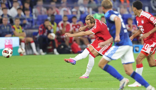 Thành tích cá nhân của Kane ở mùa giải trước thực sự ấn tượng. Kane trong màu áo Bayern Munich