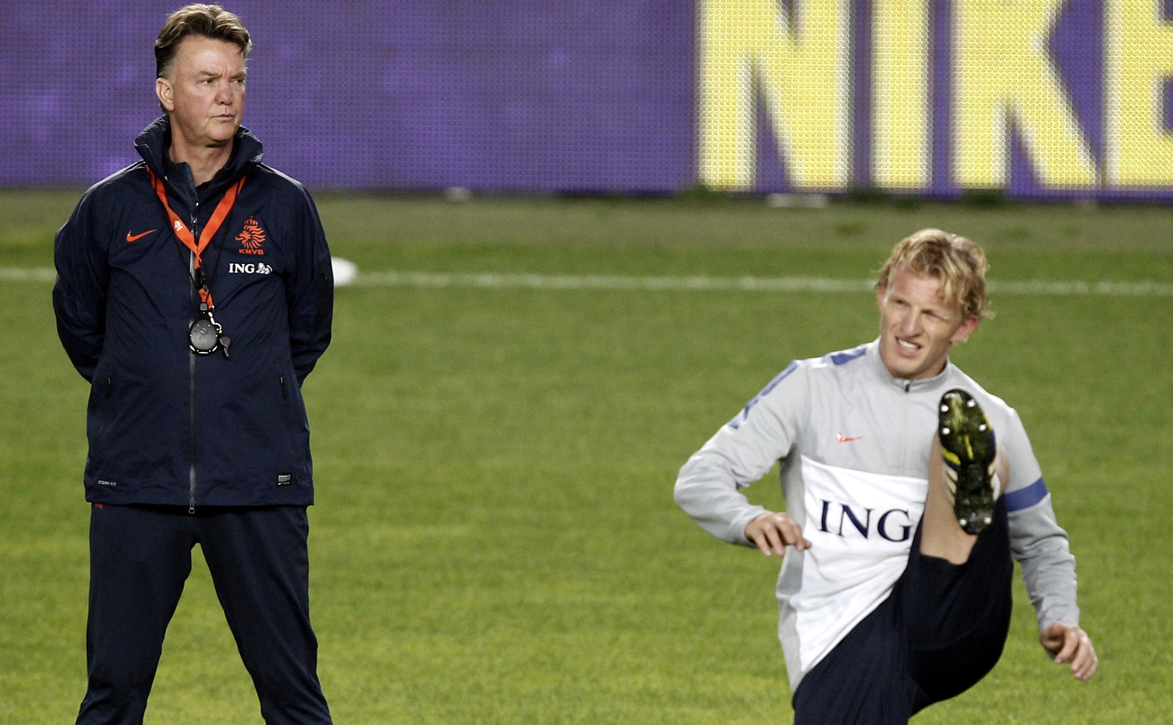 Sự bền bỉ trở thành ánh sáng trong di sản Kuyt.